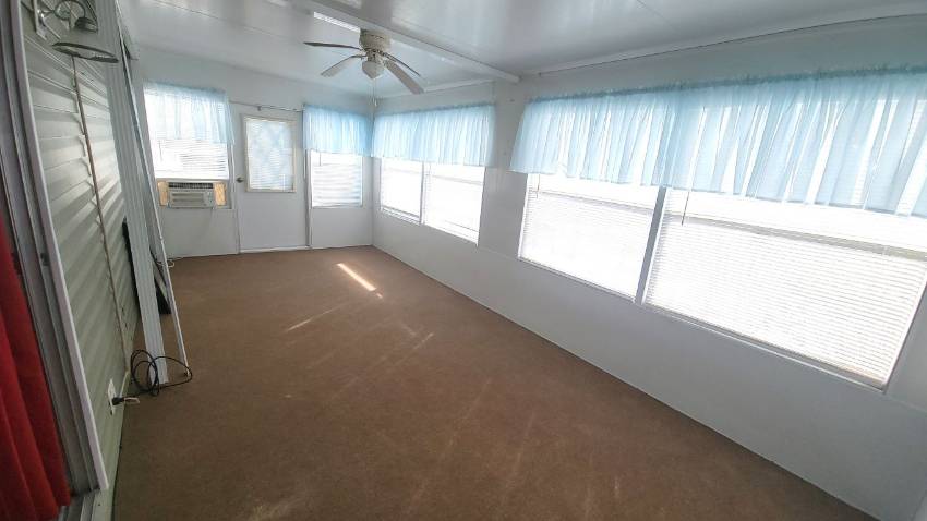 223 Green Haven Lane West a Dundee, FL Mobile or Manufactured Home for Sale